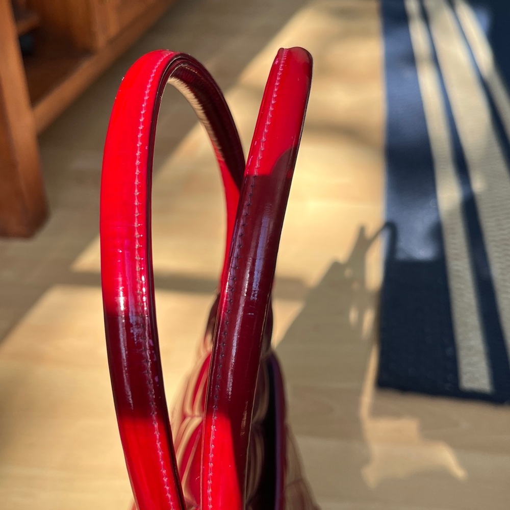 CHANEL Medallion Tote custom dyed with card, sticker in tact - Picture 13 of 17